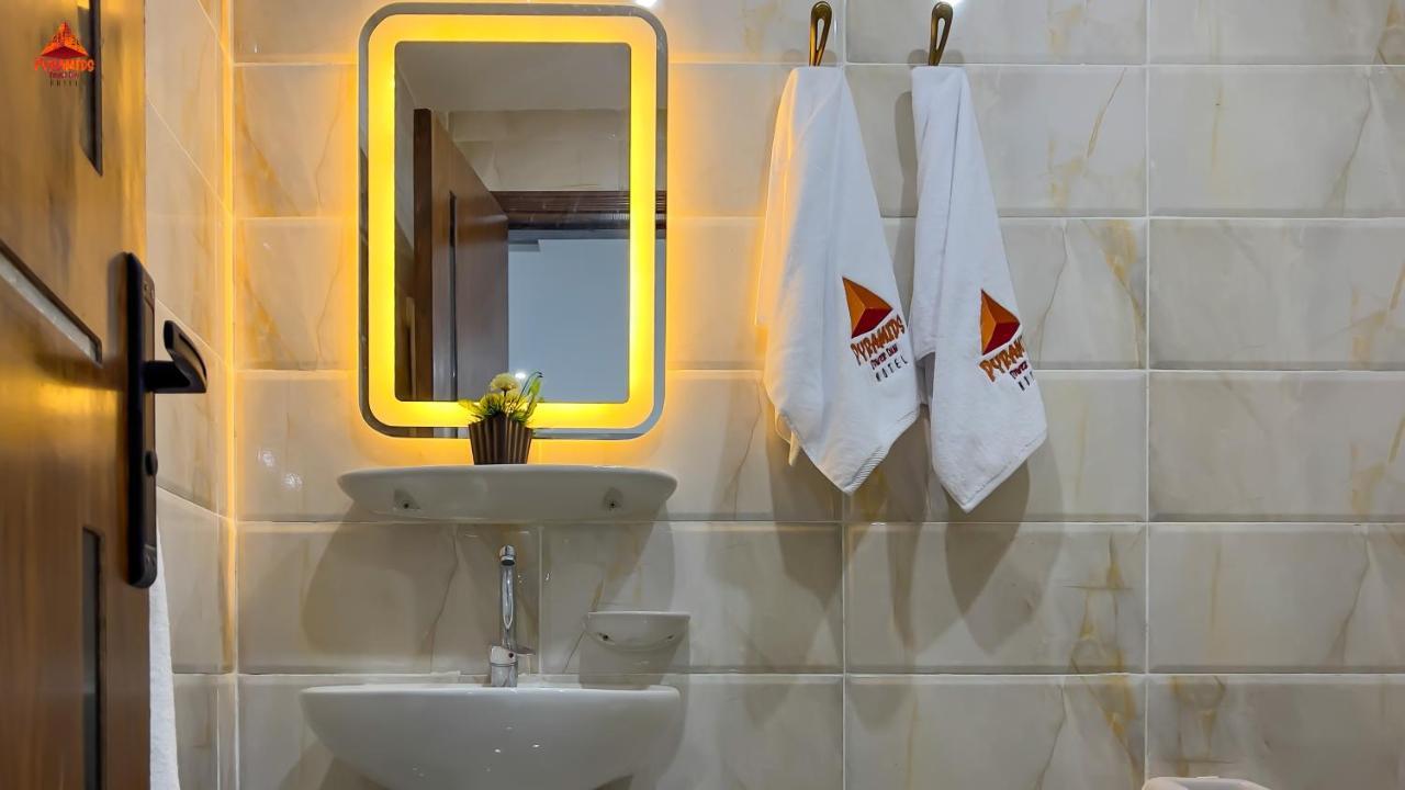 Pyramids Tower View Inn Nazlat as Sammān Εξωτερικό φωτογραφία