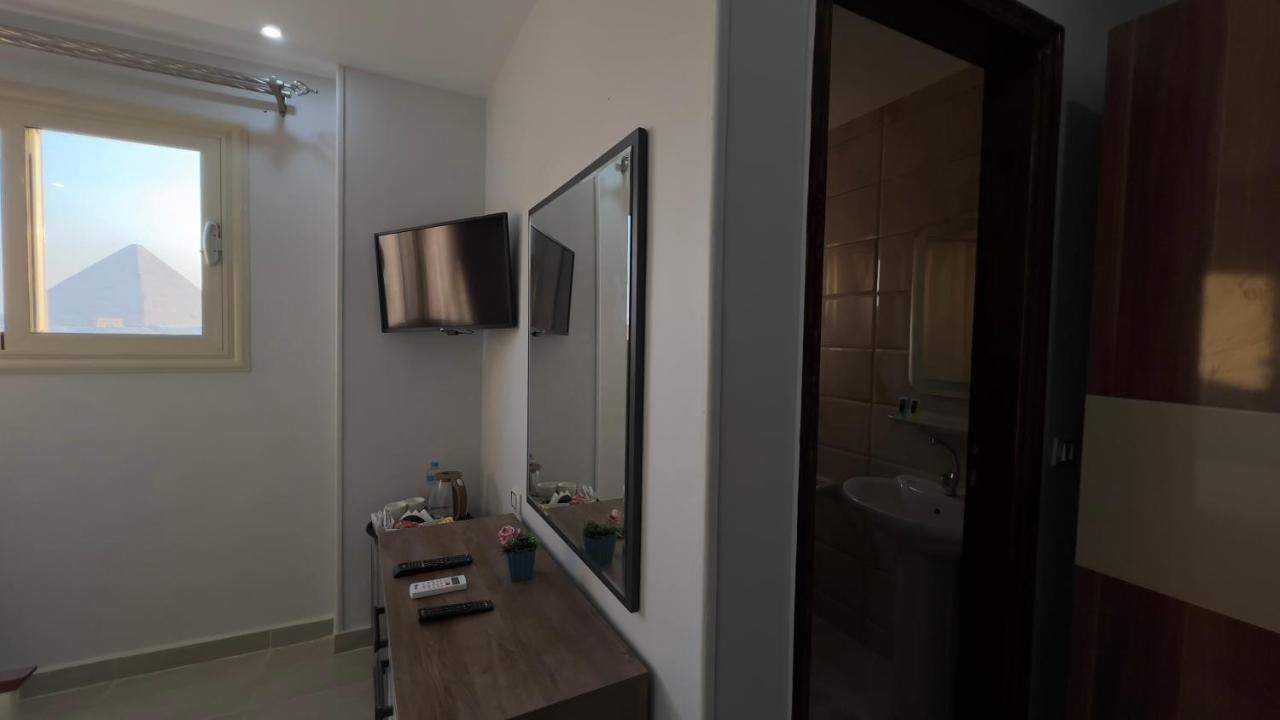 Pyramids Tower View Inn Nazlat as Sammān Εξωτερικό φωτογραφία