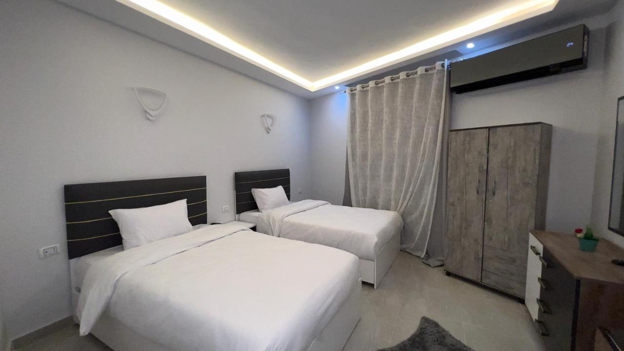 Pyramids Tower View Inn Nazlat as Sammān Εξωτερικό φωτογραφία