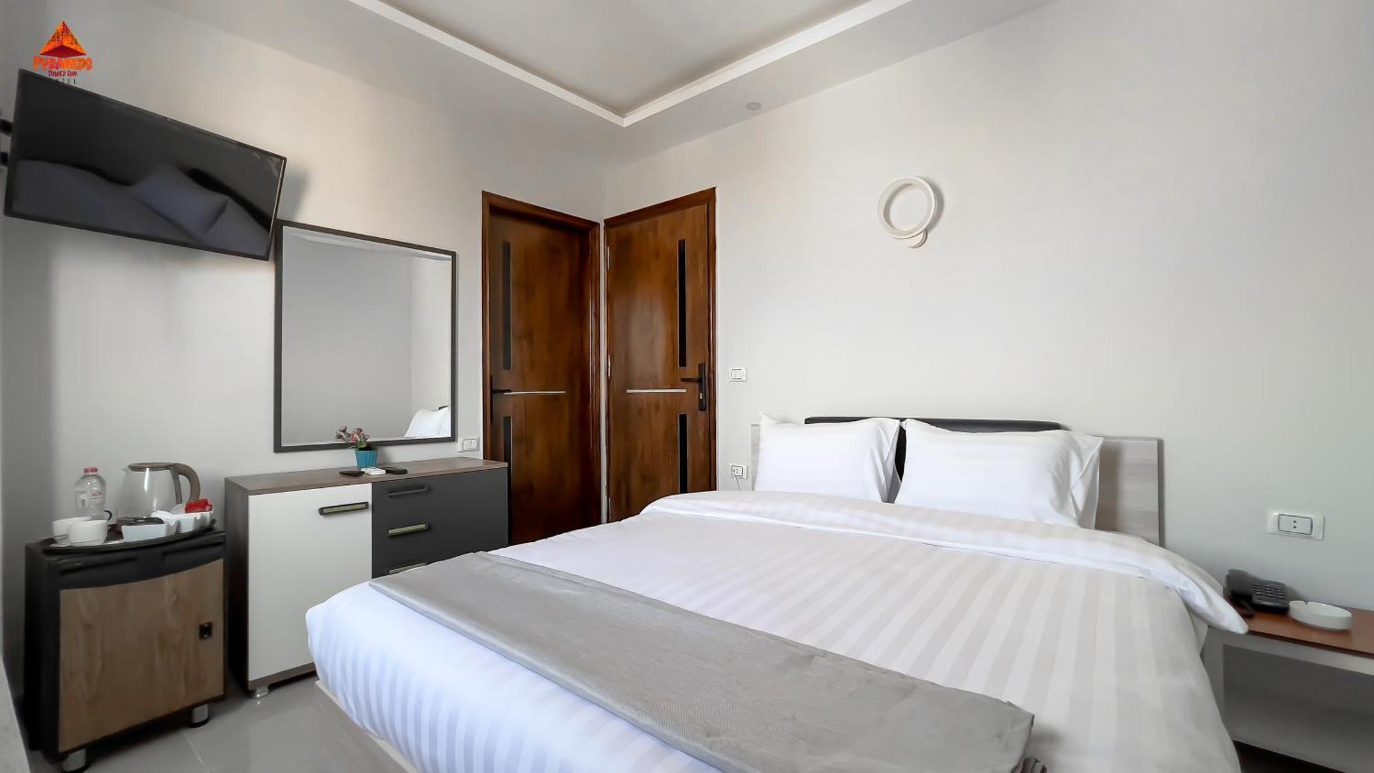 Pyramids Tower View Inn Nazlat as Sammān Εξωτερικό φωτογραφία