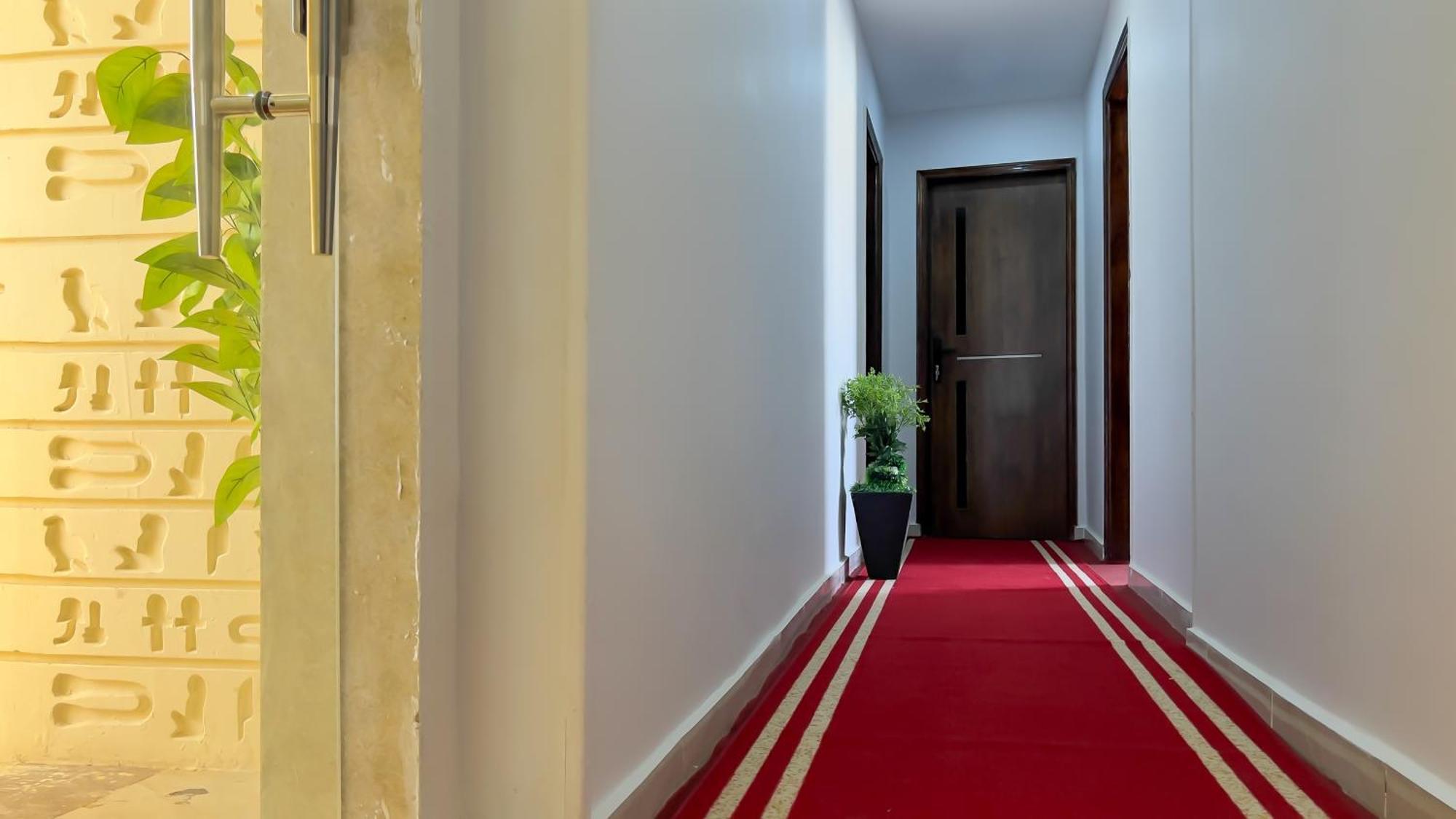 Pyramids Tower View Inn Nazlat as Sammān Εξωτερικό φωτογραφία